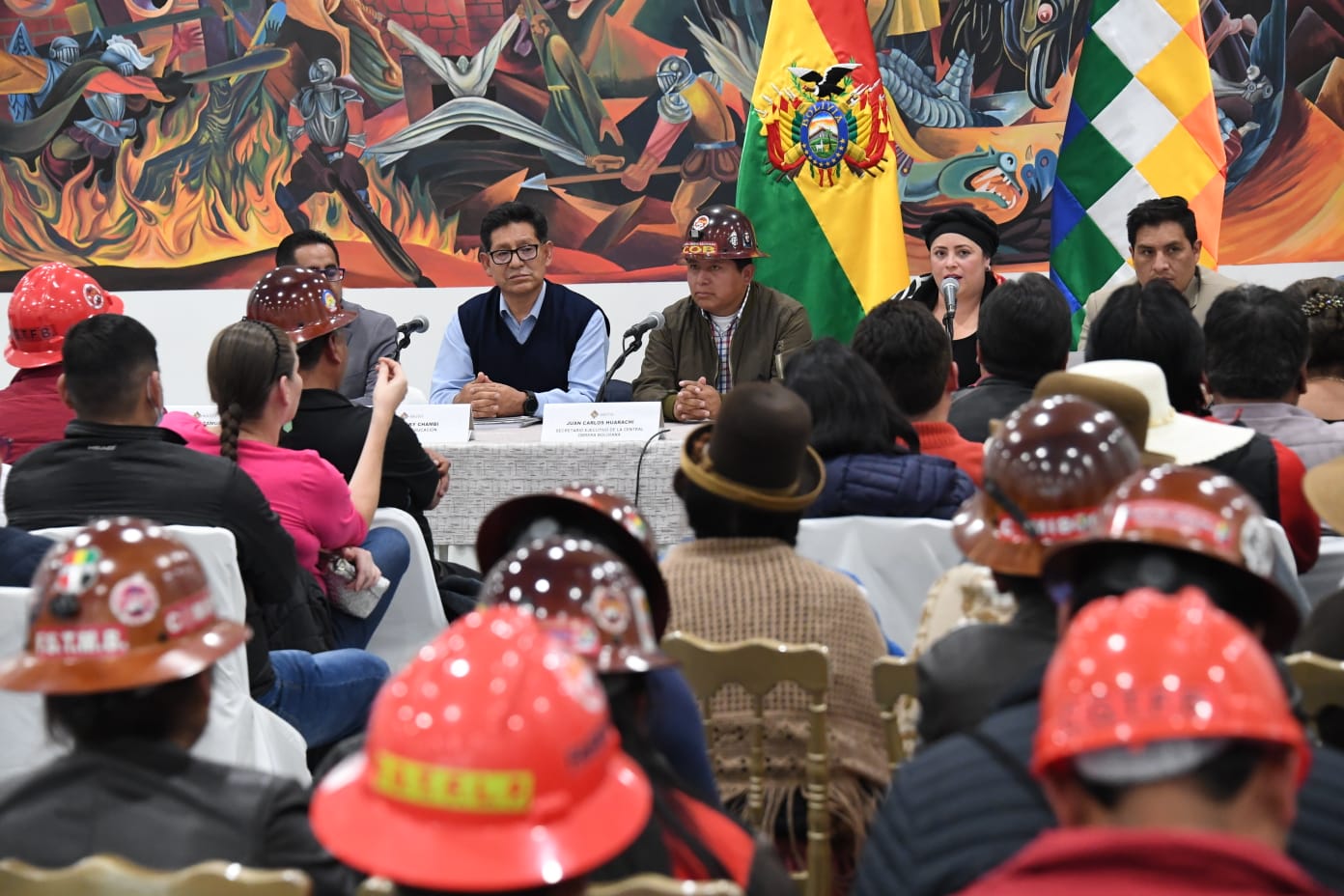 Subcomisión de Educación para atender el pliego petitorio de la COB y el Congreso Educativo se instala este lunes a las 14h00