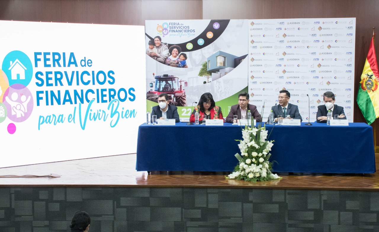 Gobierno y la banca organizan ferias de “Servicios Financieros para el Vivir Bien” 