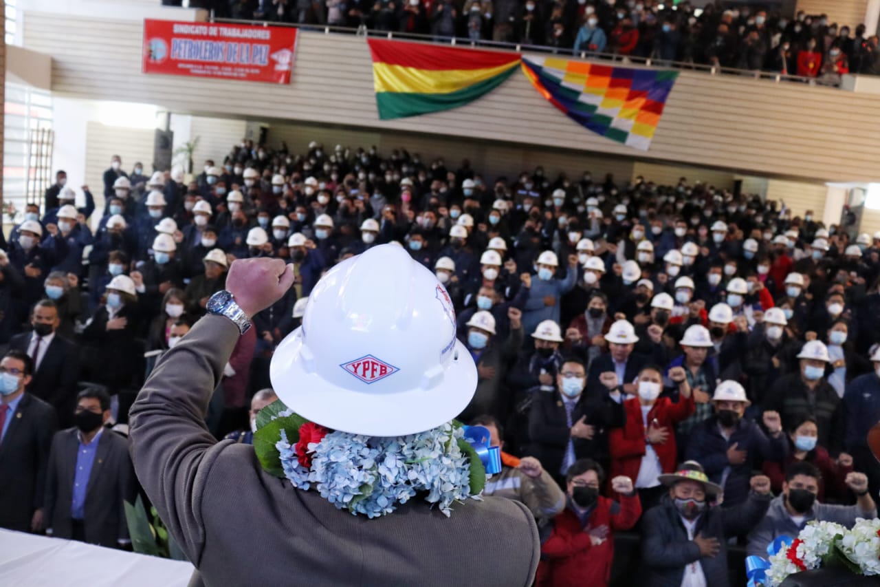 Petroleros valoran el compromiso del Gobierno de sacar adelante a Bolivia 