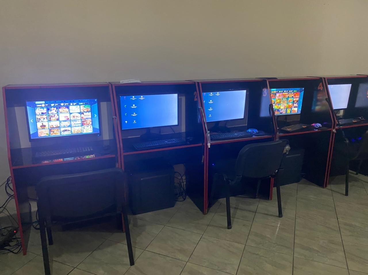 Autoridad del Juego incauta nueve máquinas de azar ilegales en Cochabamba