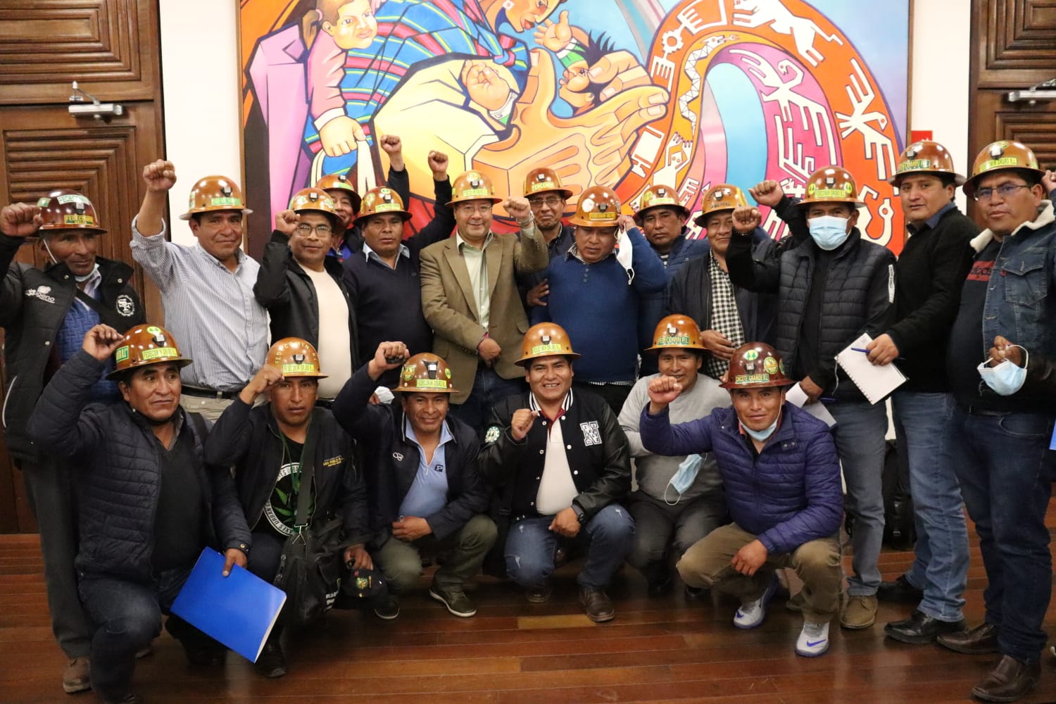 Presidente asegura que la minería se “reactiva a paso firme”