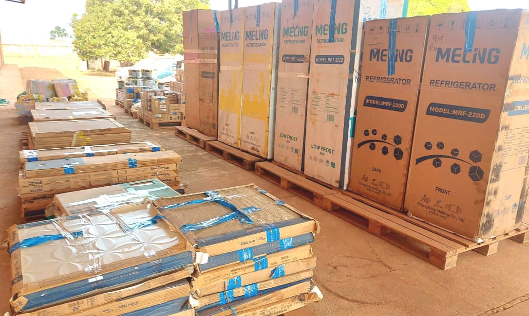 Aduana incauta cinco toneladas de productos de aseo y ferretería de contrabando