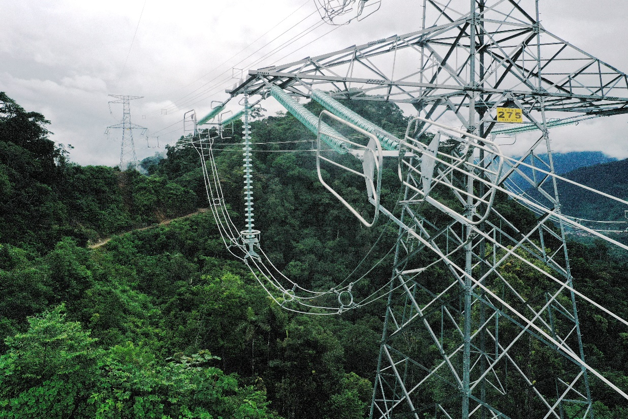ENDE Transmisión opera el 90% de las líneas eléctricas de alta tensión