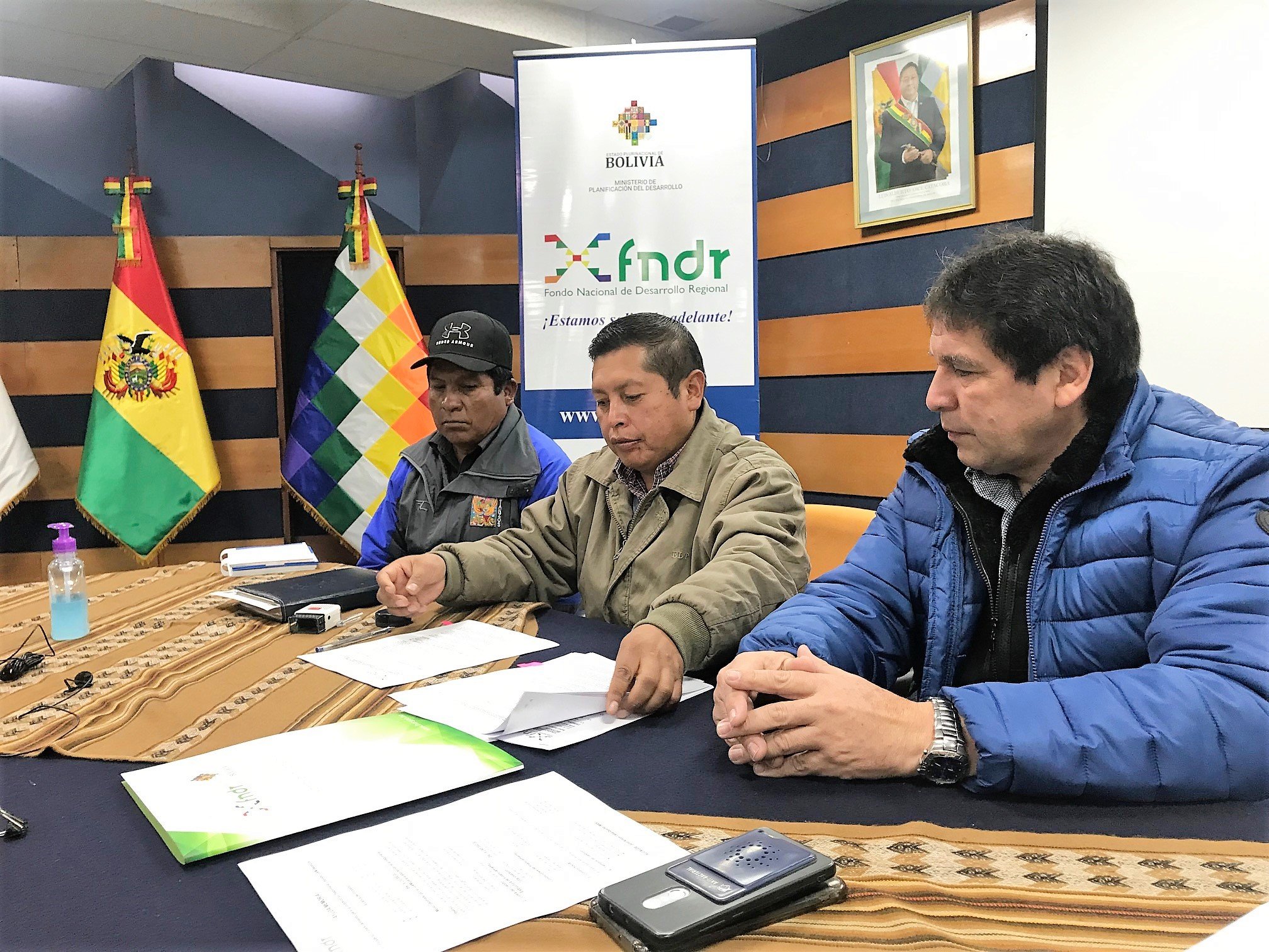 FNDR financia Bs 6,2 millones para la compra de maquinaria pesada en Betanzos