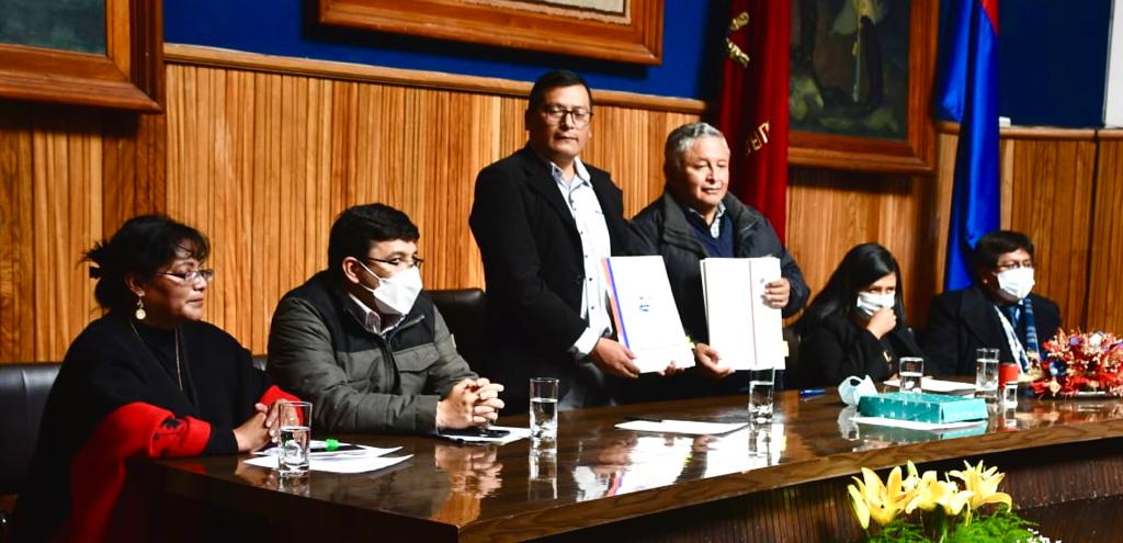 YLB y la UTO suscriben acuerdo que impulsará la ciencia y formación de profesionales en materia de litio