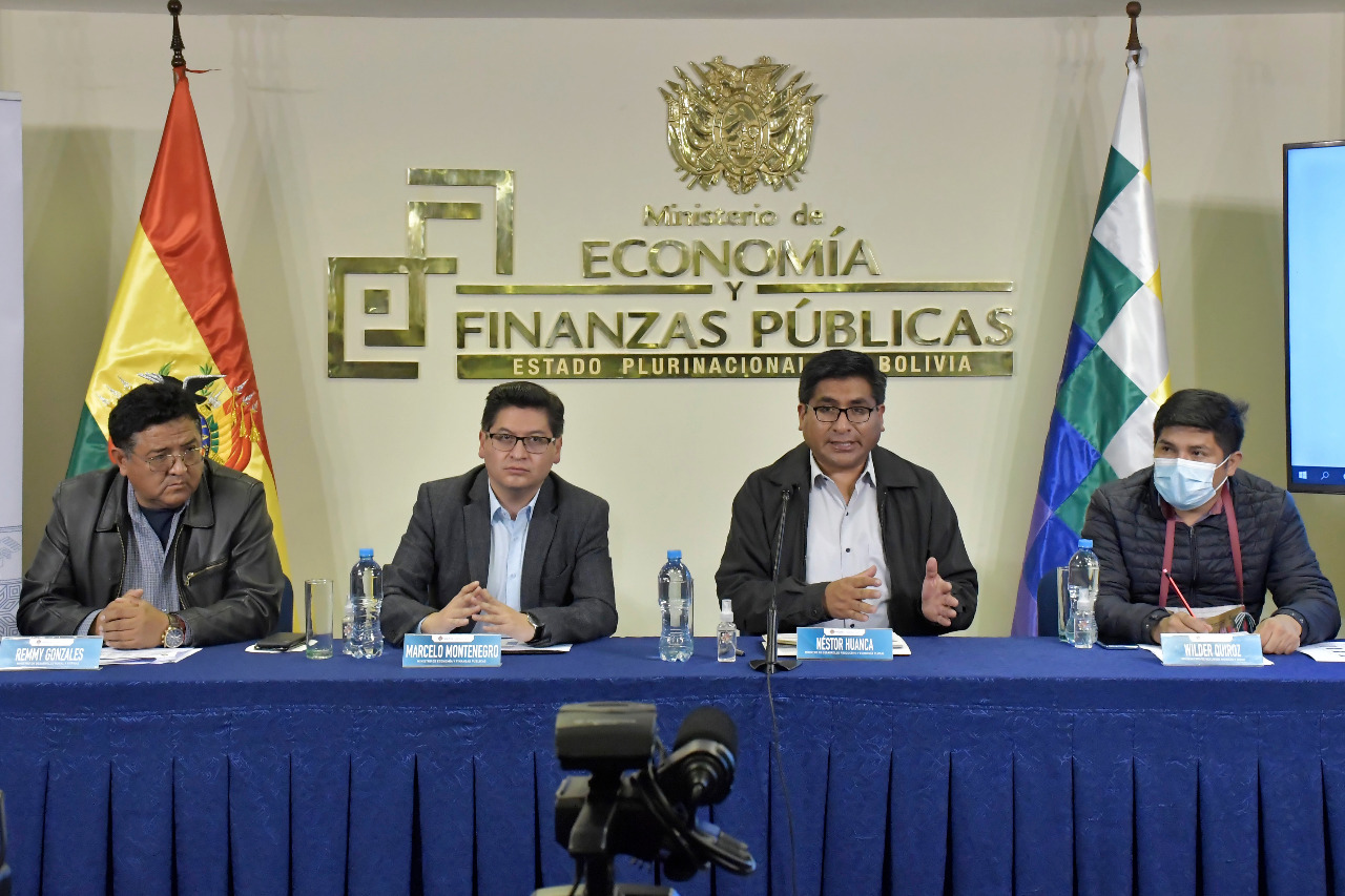 Gobierno aplica serie de medidas que garantizan abastecimiento de maíz a pecuarios