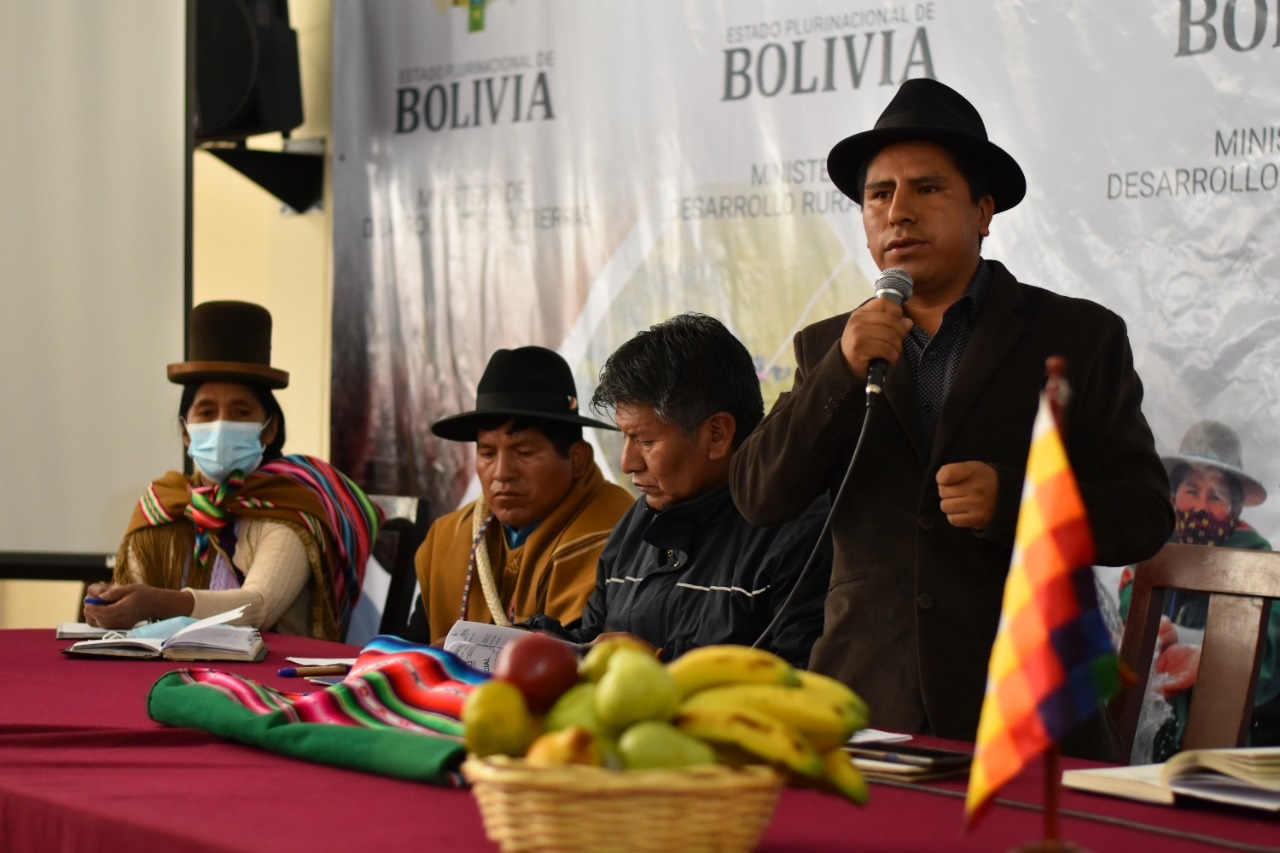 Gobierno acuerda con municipios de La Paz fortalecer la producción de hortalizas