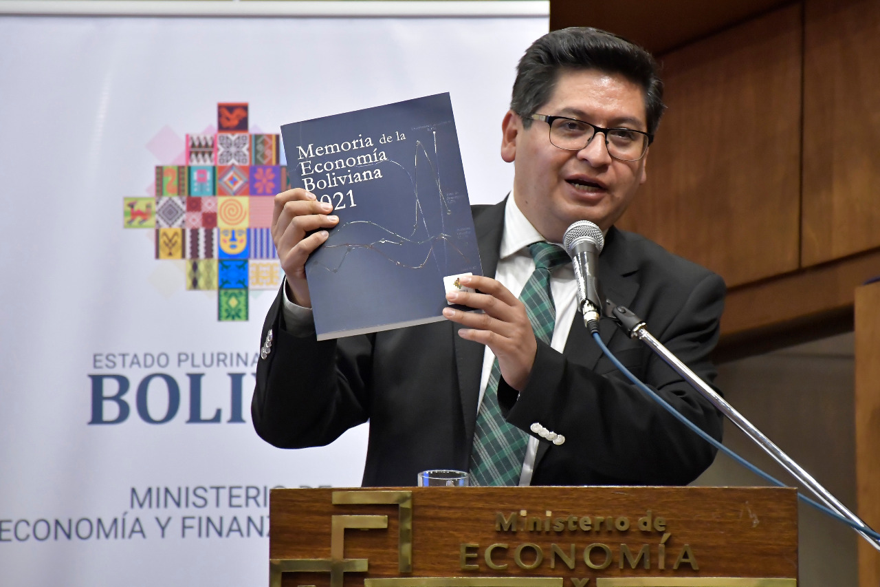 Presentan la “Memoria de la Economía Boliviana 2021”, documento que explica las medidas tras la crisis en 2020