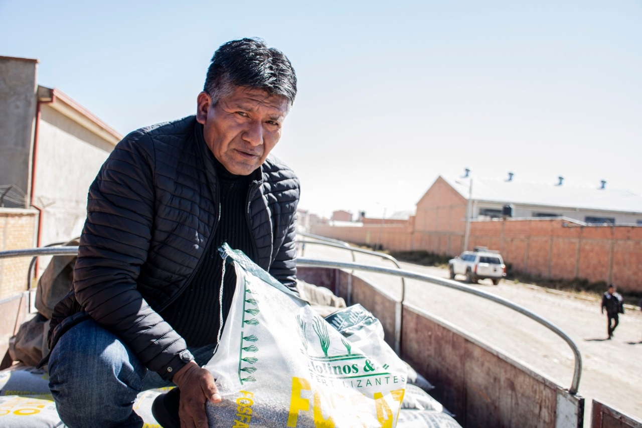 Gobierno incentiva la producción de hortalizas con la entrega de insumos agrícolas 