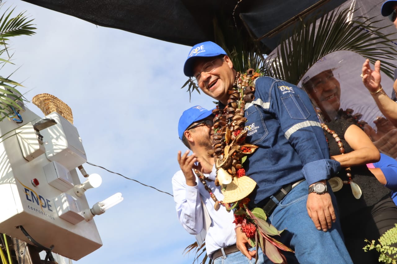 Gobierno entrega ampliación de servicio y anuncia Bs 8 millones para garantizar energía eléctrica las 24 horas en Riberalta