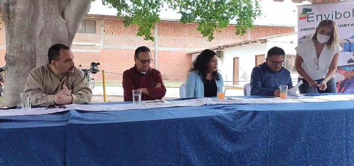 Jugos Bolivianos comprará 64.000 botellas a la estatal Envibol