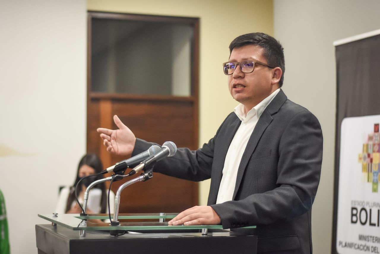 Cusicanqui advierte que si persiste el paro en Santa Cruz se develará “intereses más allá del censo”