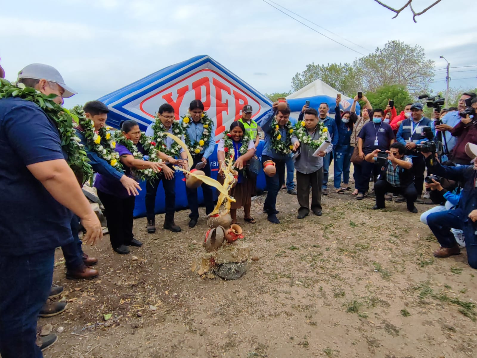 Sistema de distribución de gas natural beneficiará al sector productivo de Puerto Suárez