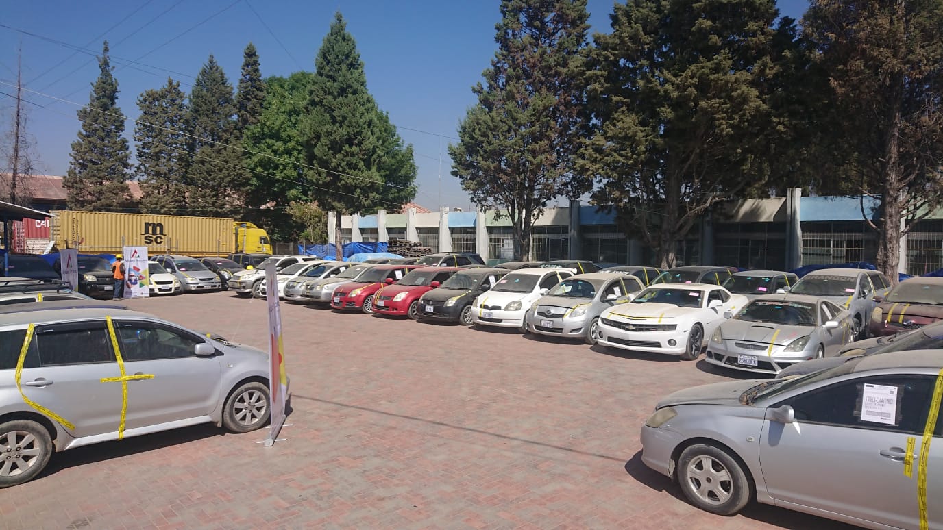 Incautan 46 vehículos indocumentados valuados en Bs 5 millones en Cochabamba