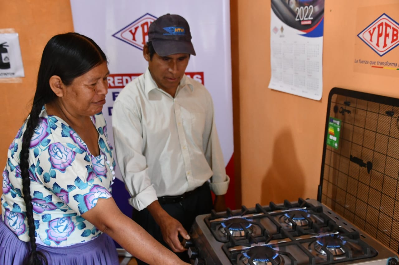 Gas domiciliario y una electrolinera estrena Yapacaní (amplia)