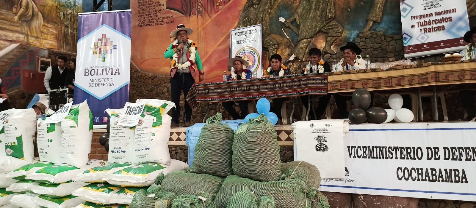 Gobierno atiende a productores afectados por fenómenos climáticos en Cochabamba