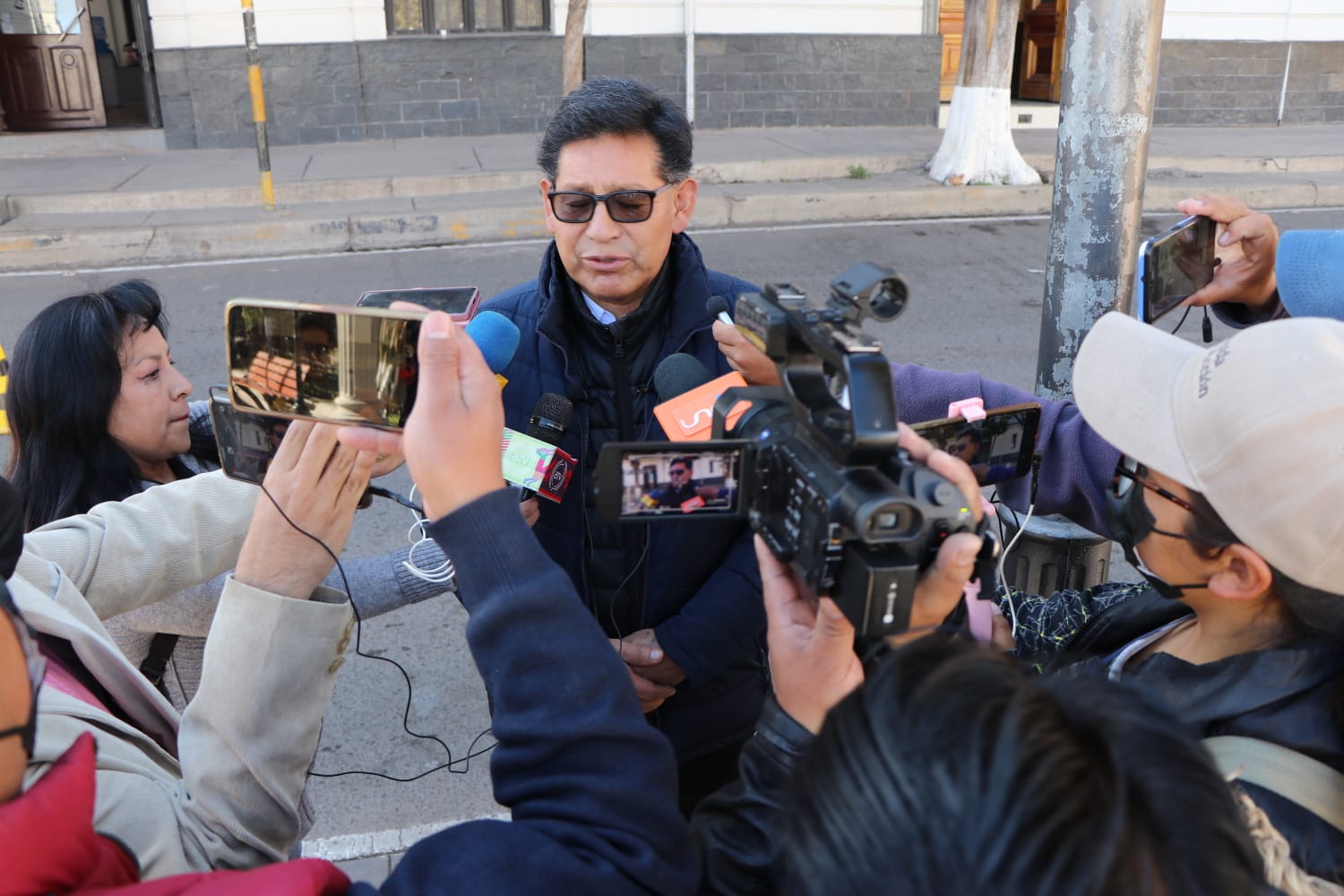 Ministro de Educación aclara que el uso de uniforme no es obligatorio y ratifica descanso pedagógico para el 3 de julio