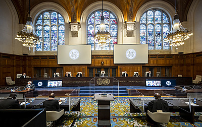 Bolivia presenta hoy alegatos orales en La Haya, donde cae una tenue lluvia