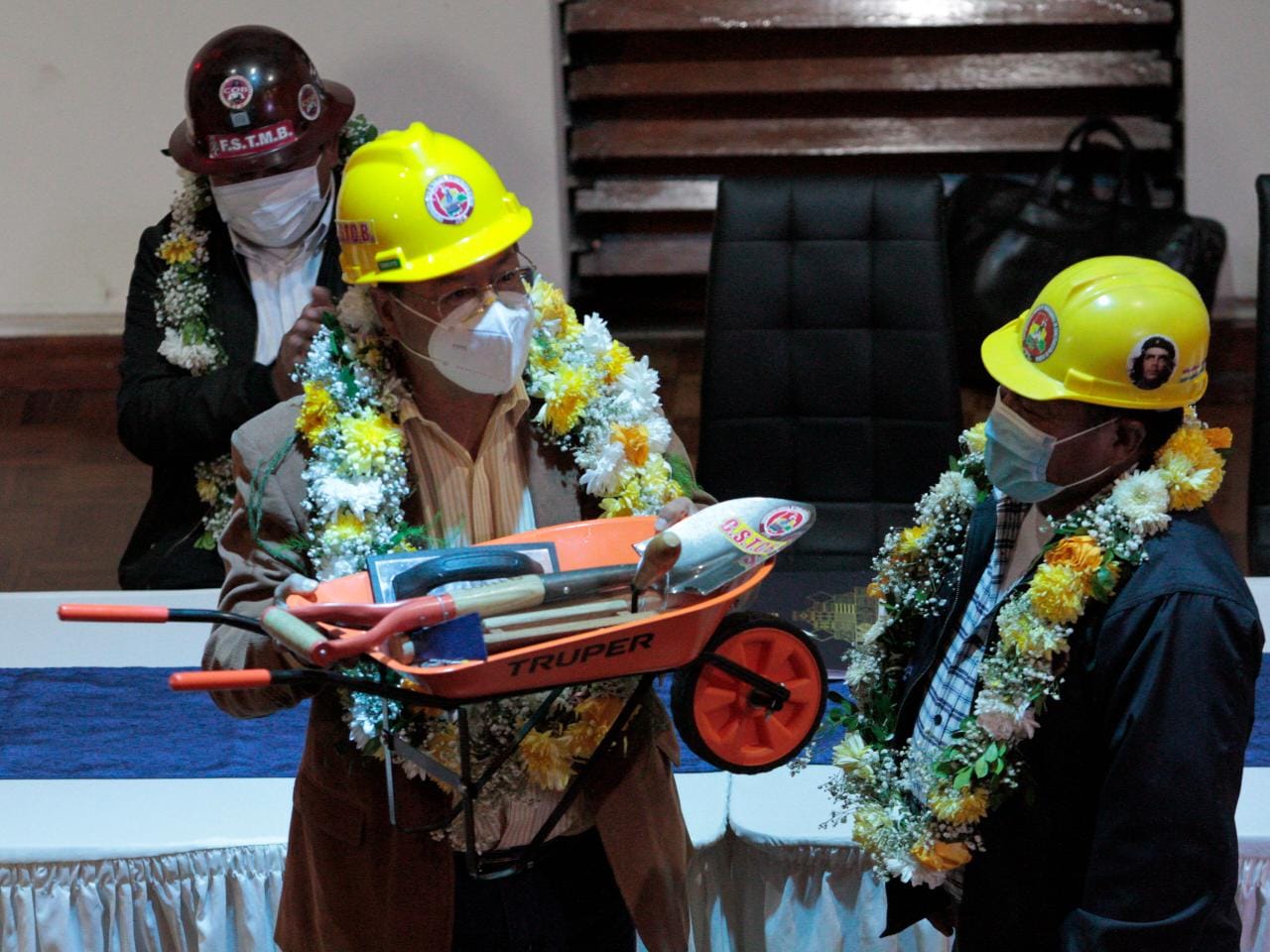 Presidente celebra 96 años de la Confederación de los Trabajadores en la Construcción y ratifica su apoyo a ese sector (adelanto)