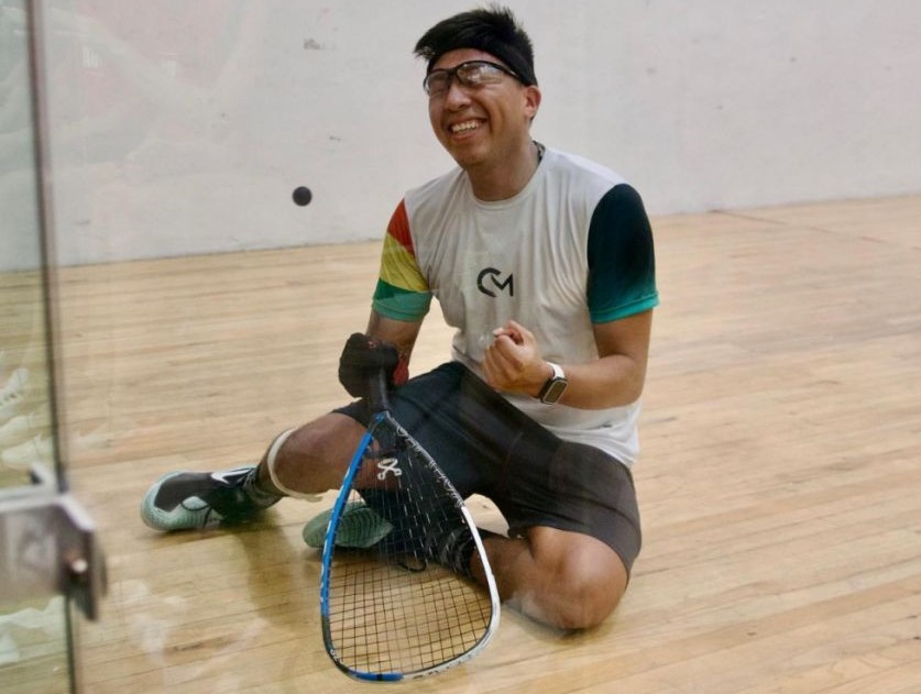 Presidente felicita al campeón mundial de ráquetbol Conrrado Moscoso