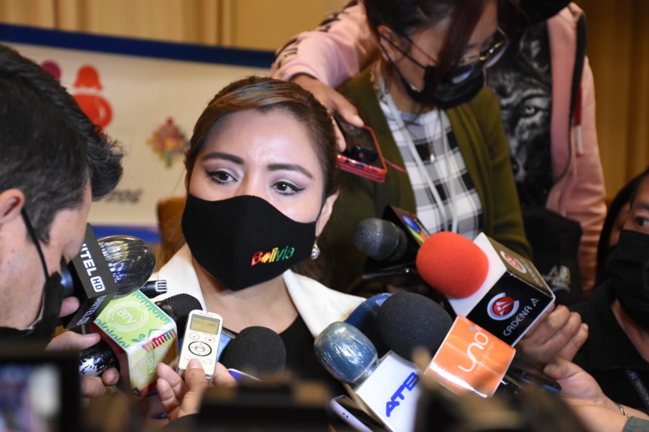 Presidente emitirá su mensaje al país por el 6 de agosto y luego emprenderá viaje a Colombia