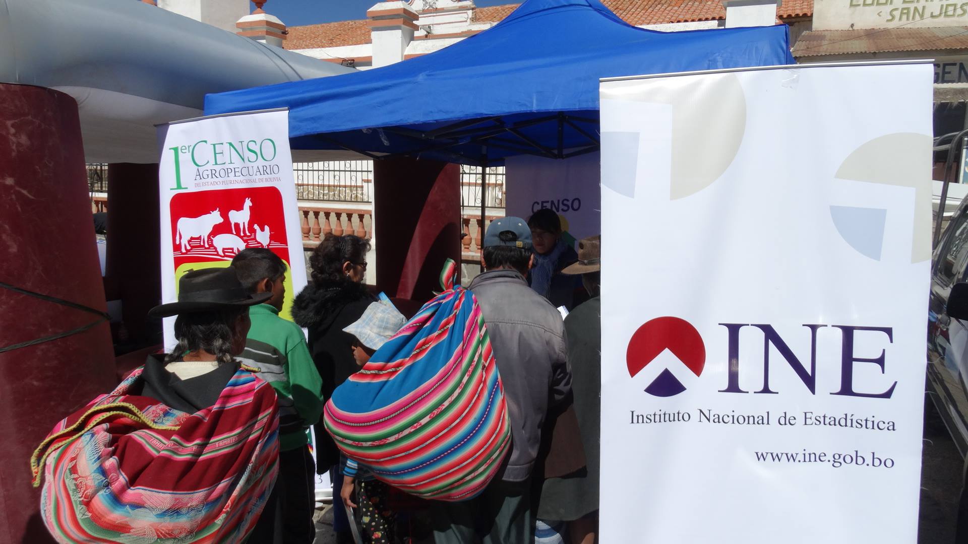 INE informa sobre el Censo 2022 en Feria multisectorial en Viacha