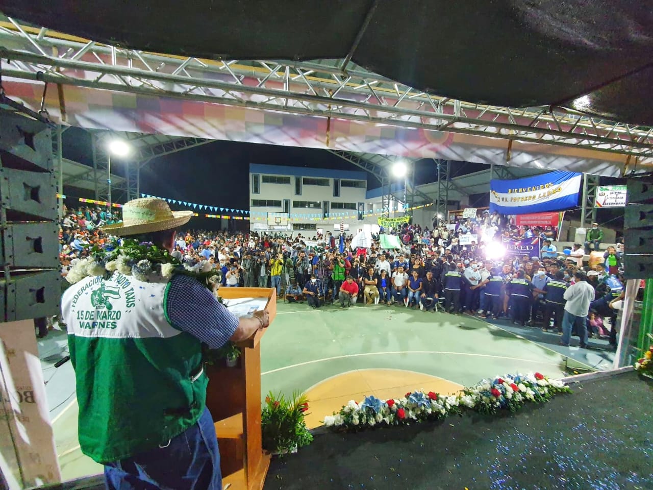 Presidente entrega unidad educativa “Potrero Largo” en Warnes (amplia)