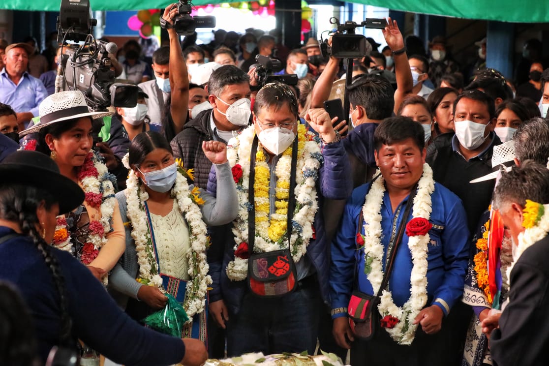 Presidente participa del 42 aniversario de la Federación de Trabajadores Campesinos de Cochabamba (amplia)