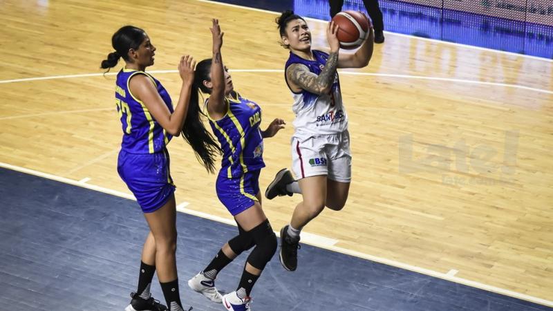 Presidente felicita al equipo Carl AZ que logró dos triunfos históricos para el básquet de Bolivia