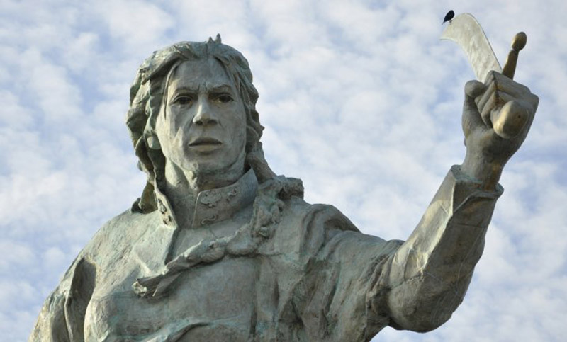 Presidente recuerda 160 años de la muerte de Juana Azurduy y destaca su valerosa lucha