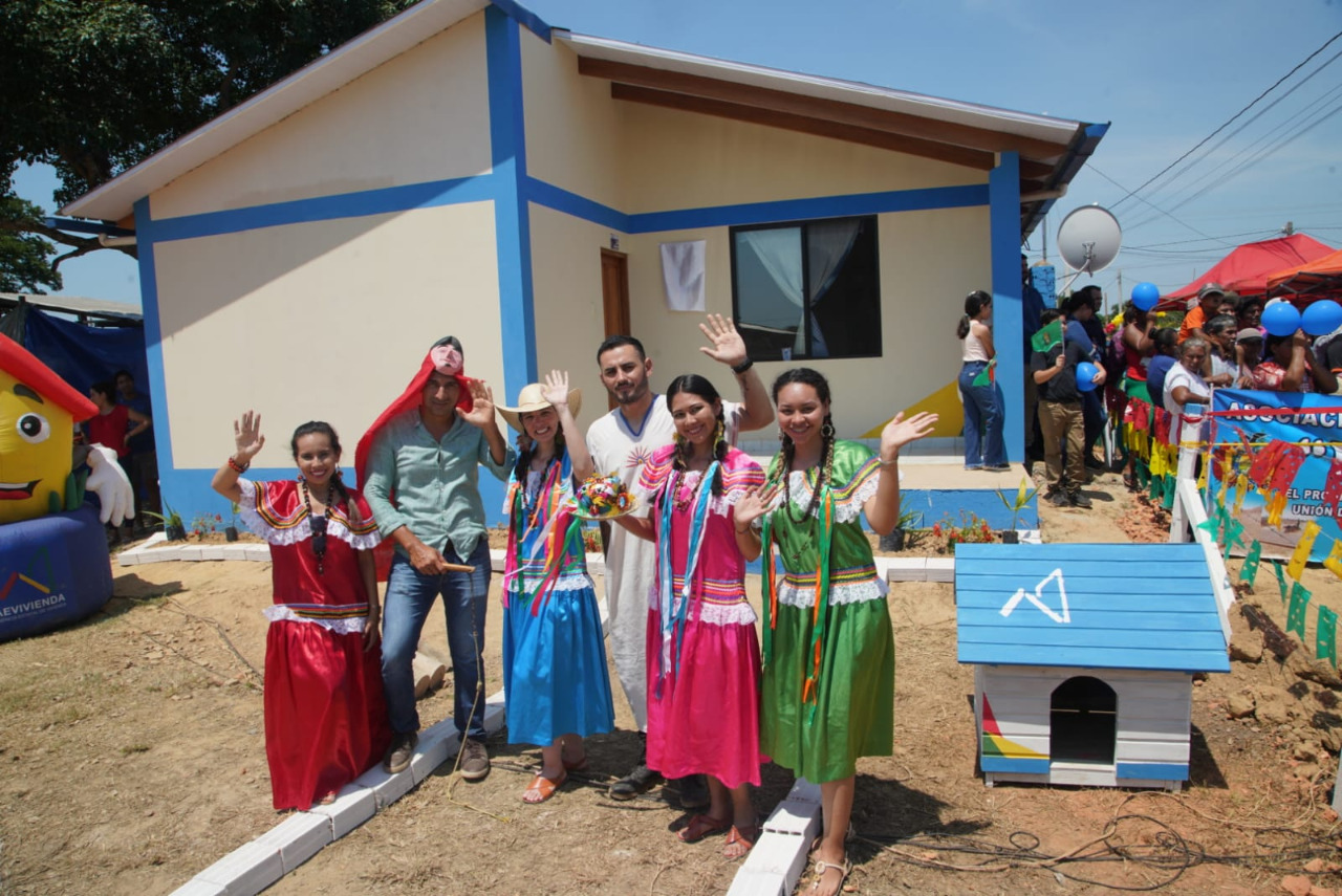 Presidente entrega 85 viviendas sociales que benefician a 298 personas en Trinidad