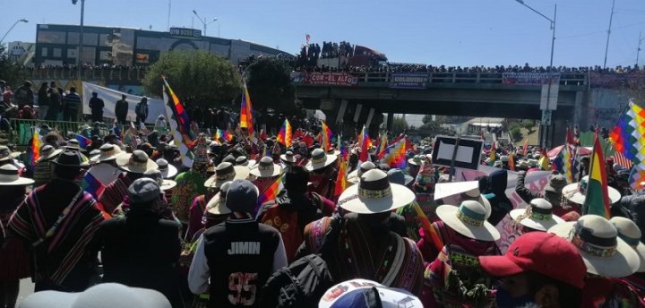 Presidente recuerda el “Cabildo del millón” para devolver la institucionalidad a Bolivia