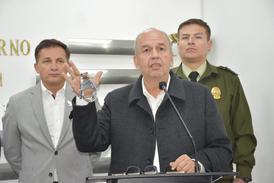 Diputado apunta a extradición de Murillo para enjuiciarlo por las masacres de 2019