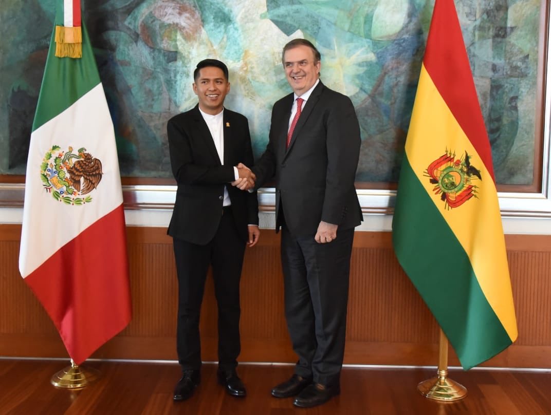 Presidente del Senado visita México y se reúne con el canciller y el secretario para América Latina y el Caribe