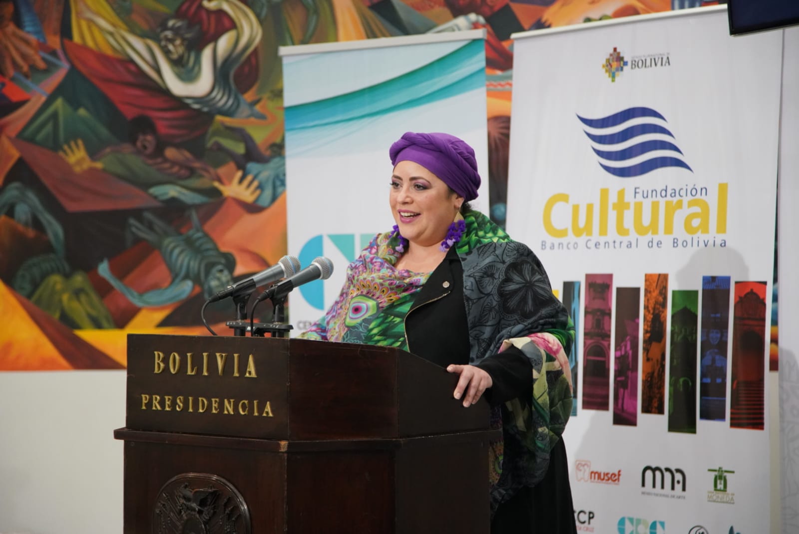 Ministra Prada: El patriarcado “no caerá, sino será tumbado”