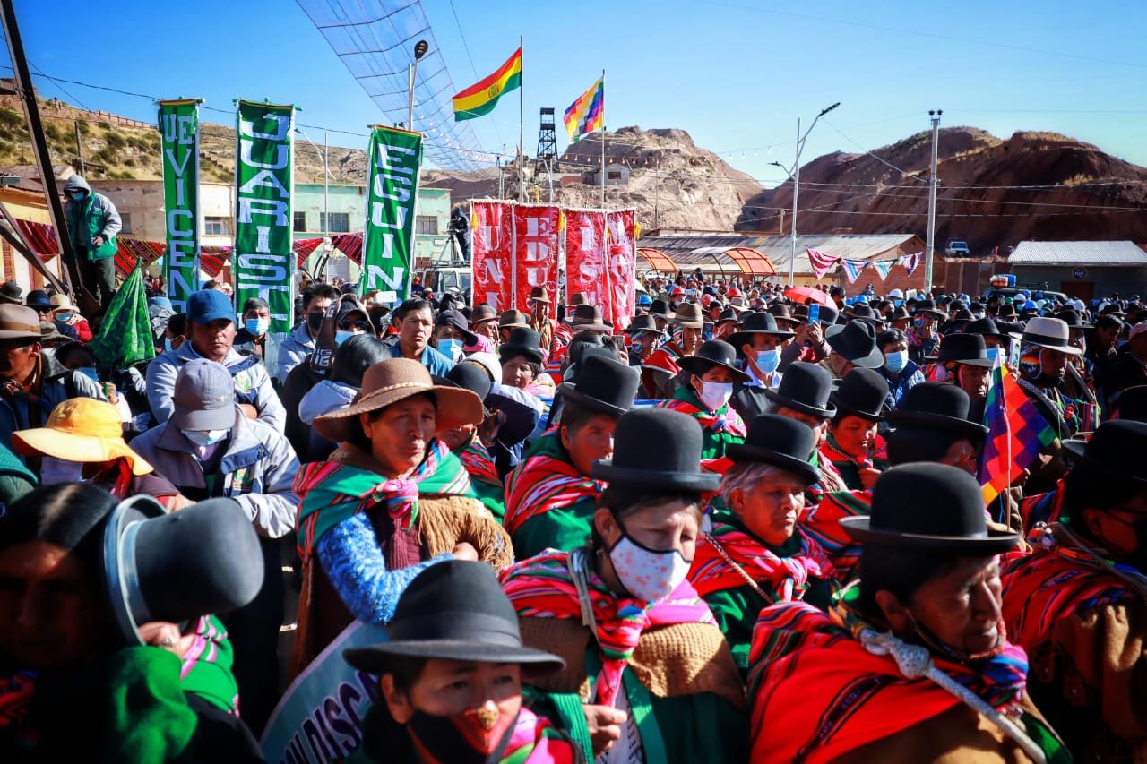 Presidente pide unidad a las organizaciones sociales ante intentos de arremetida de la oposición