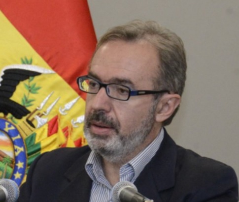 Richter sostiene que la idoneidad del cargo para la Defensoría del Pueblo es la equidistancia respecto del Estado