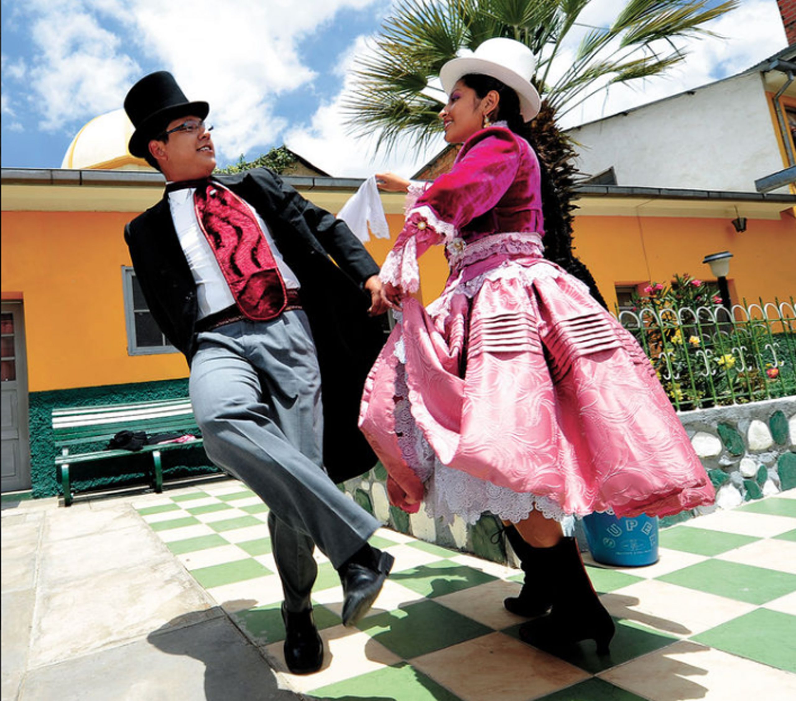 Diputados tratarán proyecto de ley referido a la declaratoria de “capital itinerante y rotativa de la cueca boliviana”