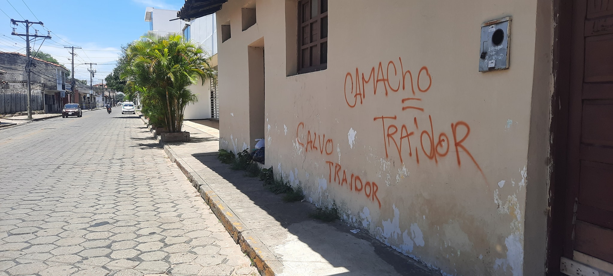 Más sectores piden suspender el paro y en paredes de Santa Cruz aparecen mensajes contra Camacho y Calvo