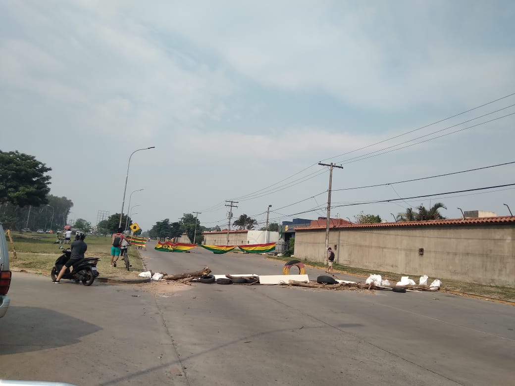 Comunidad boliviana en Suiza respalda al gobierno de Arce y condena violencia en paro cívico