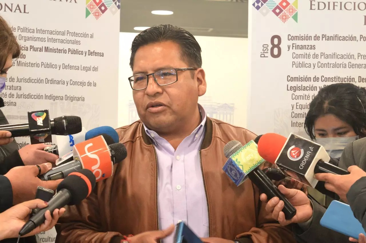 Comisión de Constitución asegura tratar los proyectos de ley sobre el censo 