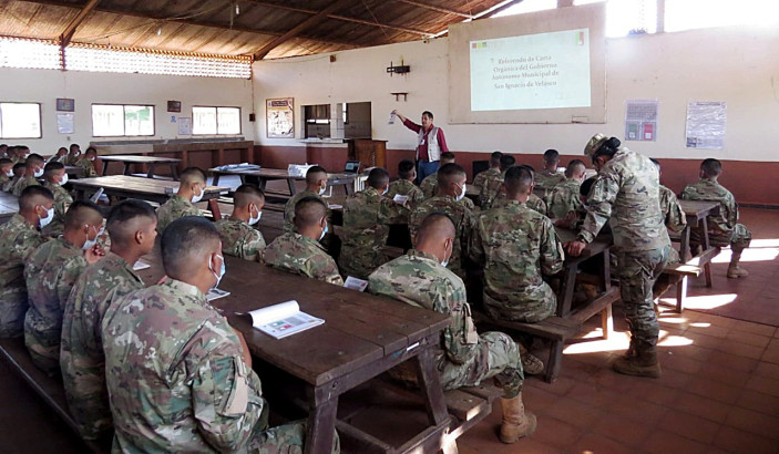 El TED Santa Cruz capacita a militares y policías para custodiar el material electoral