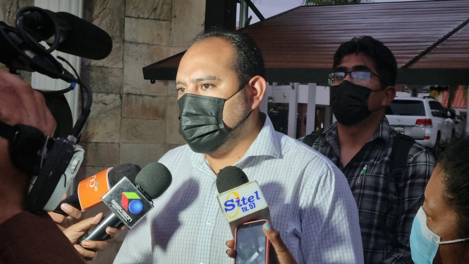 Seis personas fueron aprehendidas durante el primer día del paro en Santa Cruz