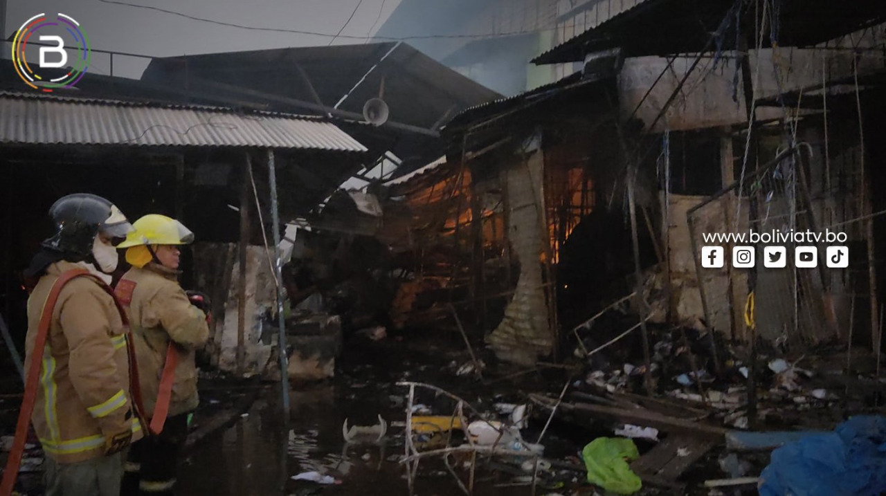 Presidente Arce expresa su solidaridad y anuncia acciones en favor de comerciantes cruceños afectados por el incendio