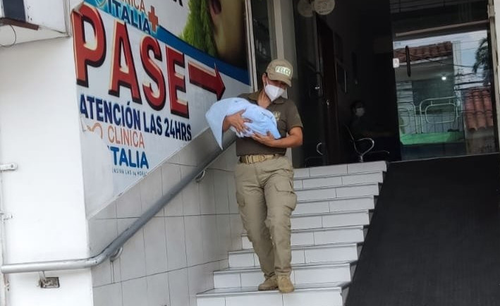 Aprehenden a hombre que presuntamente quería comprar a un recién nacido en Santa Cruz