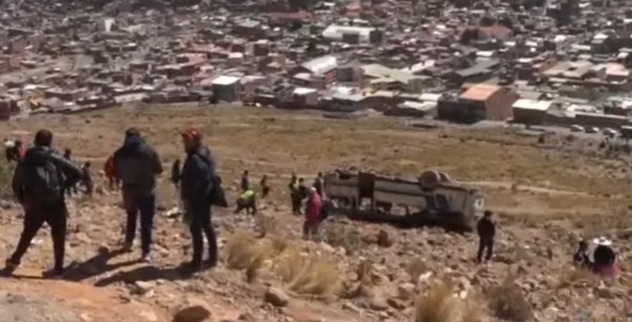 Reportan la muerte de una víctima del embarrancamiento en el Cerro Chico de Potosí