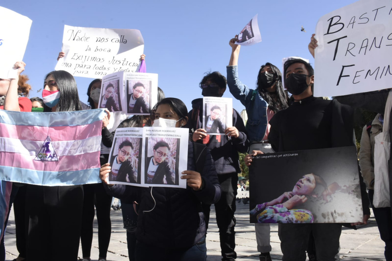 Denuncian que mujer transexual fue apuñalada por su pareja