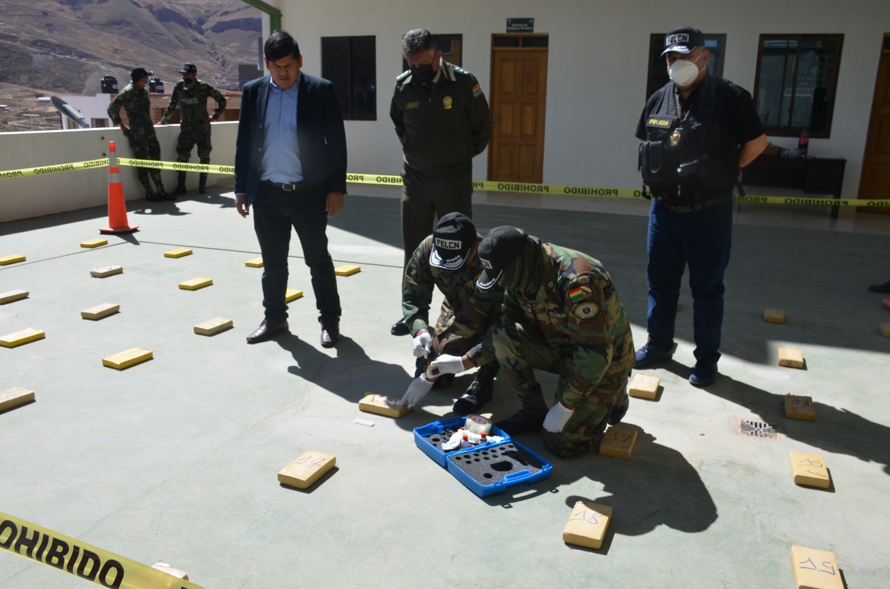 Fuerza antidroga secuestra más de 50 kilos de cocaína en Potosí
