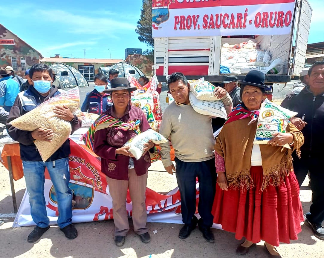 Gobierno entrega más de 37 toneladas de ayuda humanitaria para afectados por inundaciones y heladas en Oruro