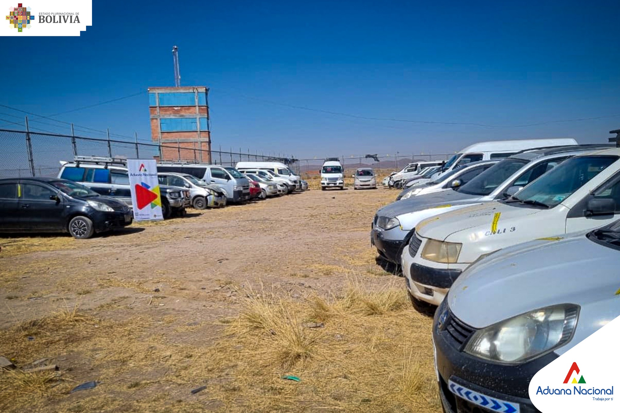 Aduana Nacional comisa 84 vehículos indocumentados en Oruro 